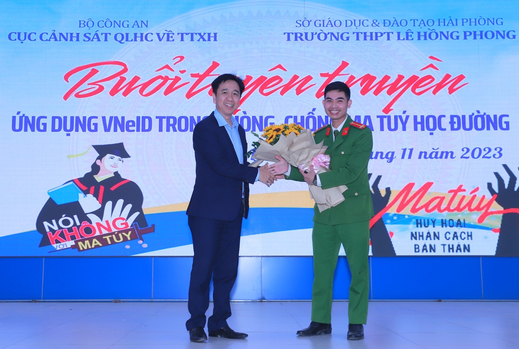 Tuyên truyền đẩy mạnh “Ứng dụng VNeID trong phòng, chống ma tuý học đường” trên địa bàn Hải Phòng
